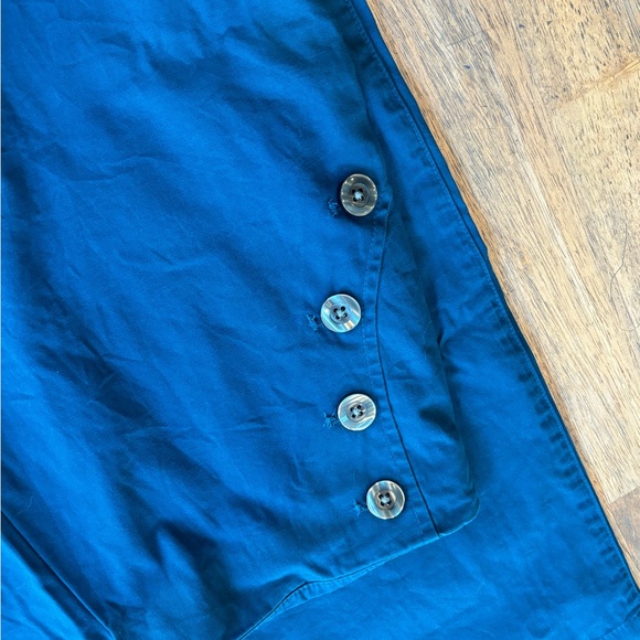 Cute teal colored pants. - Picture 3 of 5